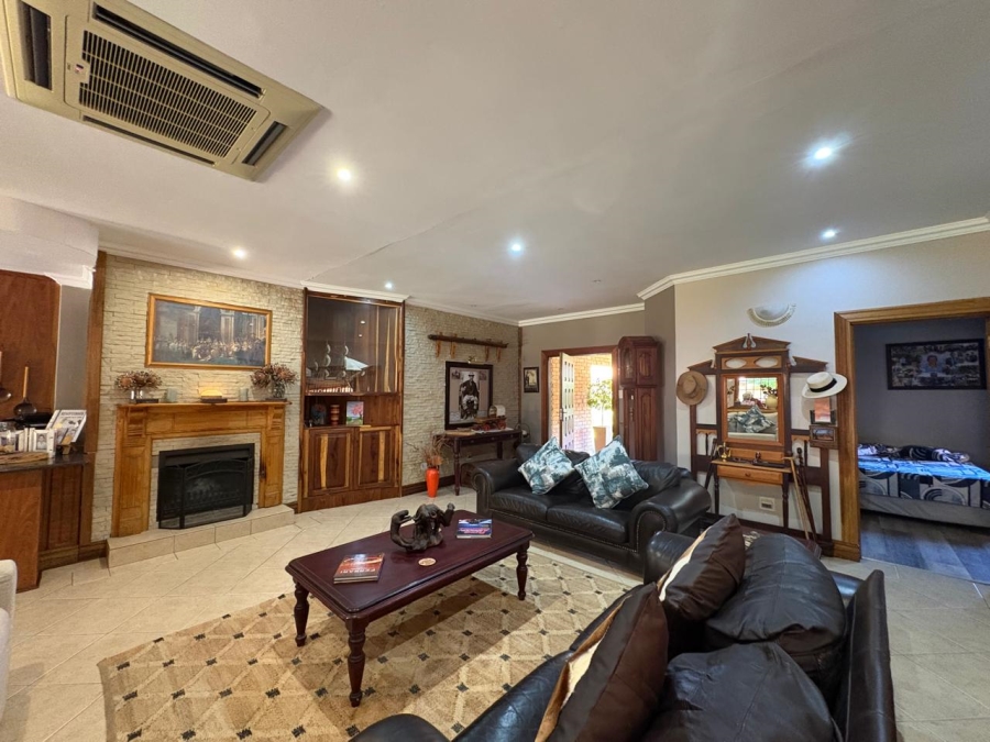 4 Bedroom Property for Sale in Hillcrest Northern Cape